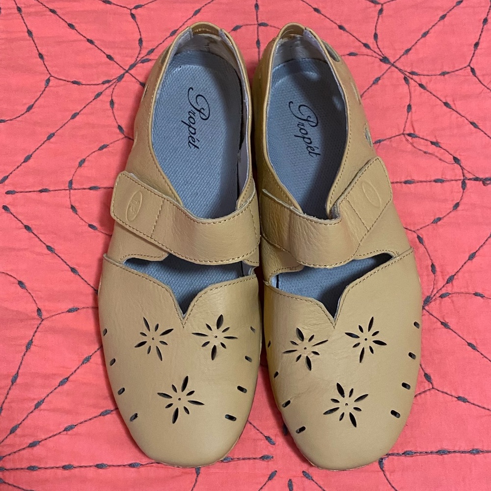 Propet Chickadee Mary Janes Sandals - 9.5 WW